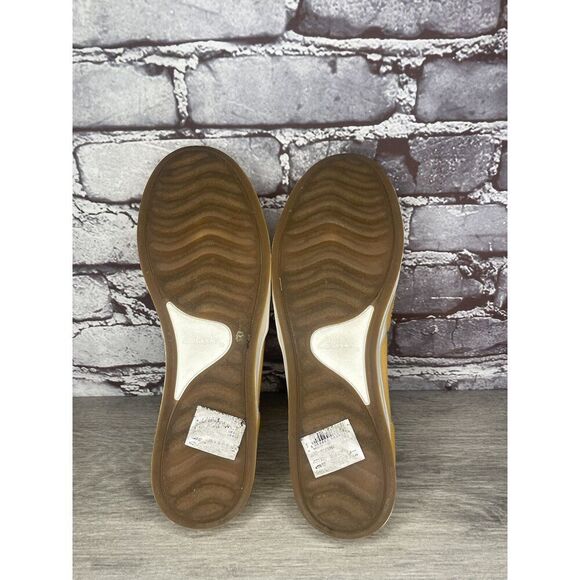 Clarks Cloud Steppers 27975 Yellow Canvas Breeze Shoes Women Sz 8.5M US/38.5EU - Picture 16 of 16